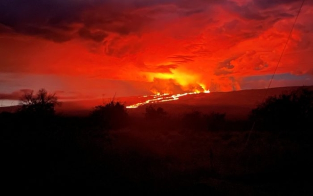 Hawái promueve el turismo volcánico tras la erupción del Mauna Loa