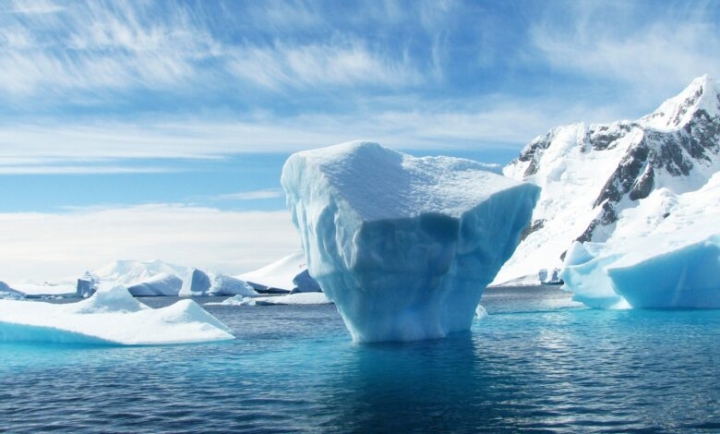 China construirá estaciones terrestres en la Antártida para monitoreo oceánico