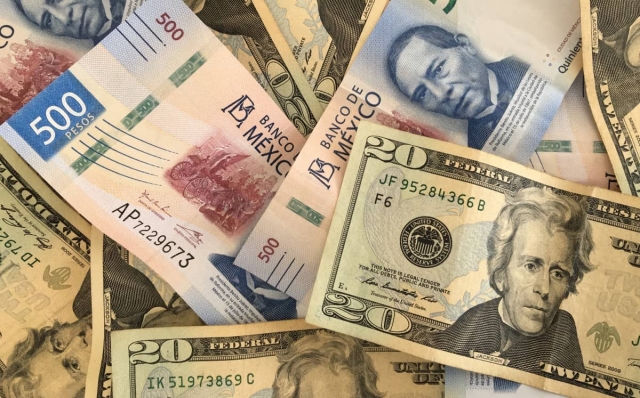 Dólar supera los 21 pesos, el nivel más débil de la moneda mexicana.