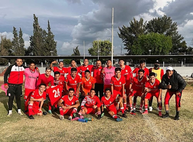 El equipo del CDY doblegó 2-0 a la Academia Cuextlán.