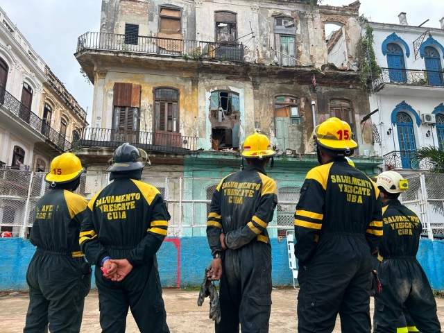 Derrumbe de edificio en La Habana deja 1 fallecido