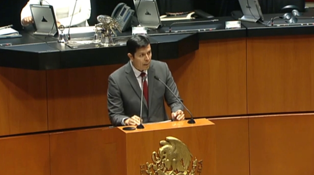 Denuncia Pérez Flores en el Senado excesos de 15 diputados morelenses
