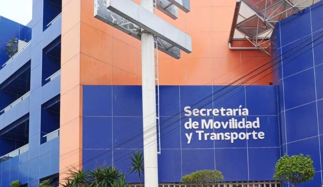 Servicios en control vehicular temporalmente suspendidos, por proceso de transición