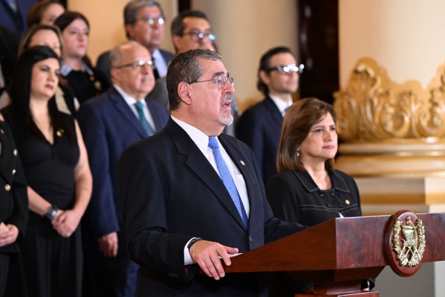 Presidente de Guatemala denuncia intento de golpe de Estado