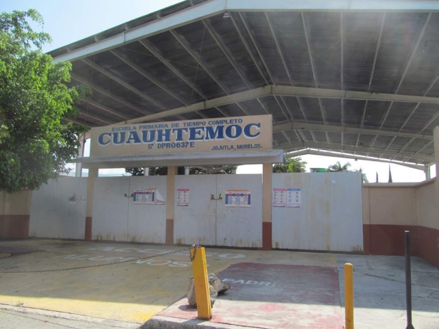 La primaria Cuauhtémoc decidió suspender clases presenciales una semana debido al alza de contagios y como medida preventiva para evitar nuevos brotes. 