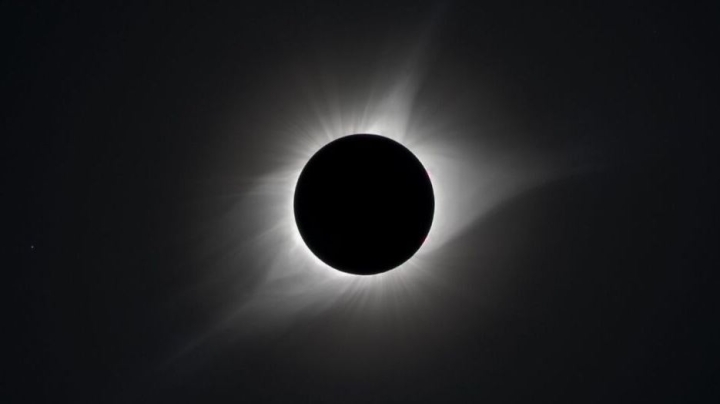 Dos eclipses solares próximos oscurecerán el día en México