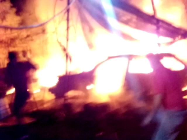 Incendio en un taller mecánico en Tlaltizapán