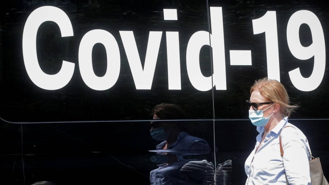 Nueva York exigirá a sus trabajadores vacunarse contra COVID.