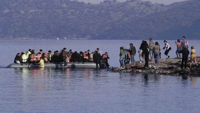 Mueren 59 migrantes en naufragio frente a costas griegas