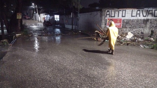 Protección Civil de Temixco atiende reportes por lluvias intensas