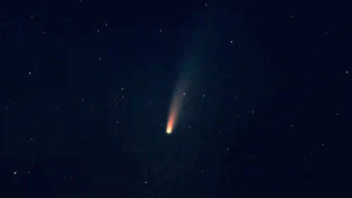 Captan cometa que se podría acercar a la Tierra en julio de 2022
