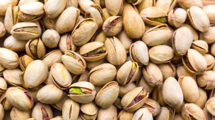 Descubre cómo los pistachos benefician la salud cognitiva y cardiovascular