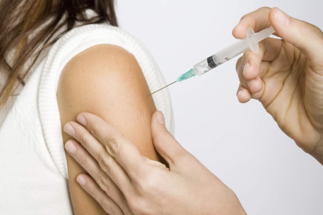Continuará vacunación contra virus del papiloma humano 