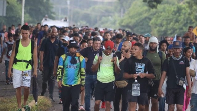 Rescatan a 49 migrantes secuestrados en San Luis Potosí