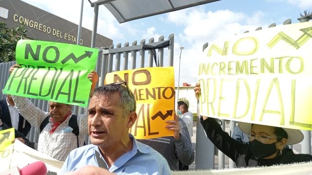 Protestan vecinos de Jojutla por aumento de hasta 700% en impuesto predial