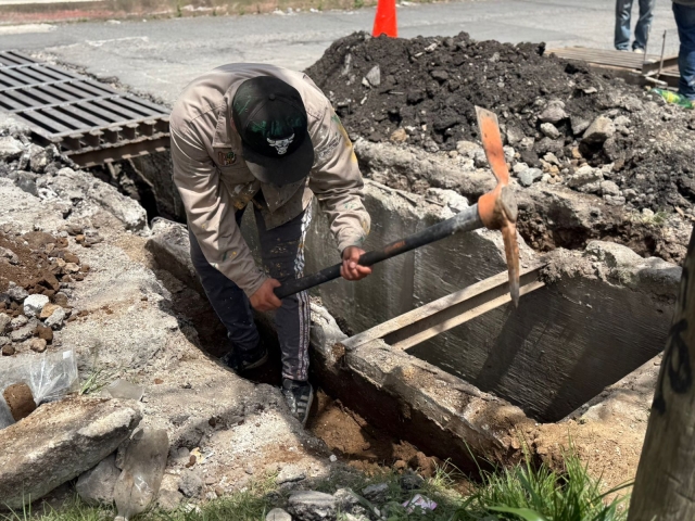 Hasta 400 baches y socavones atiende SAPAC al mes