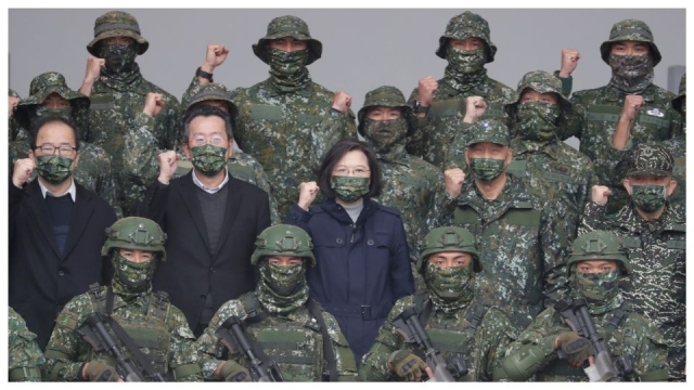 Taiwán permitirá mujeres en entrenamientos de reservistas por primera vez