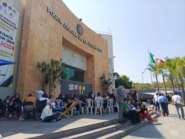 Continúan pláticas para definir si trabajadores del PJF regresan a laborar, bajo protesta