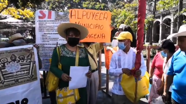 Buscan habitantes de Alpuyeca entregar carta a AMLO; demandan reconocimiento como municipio indígena