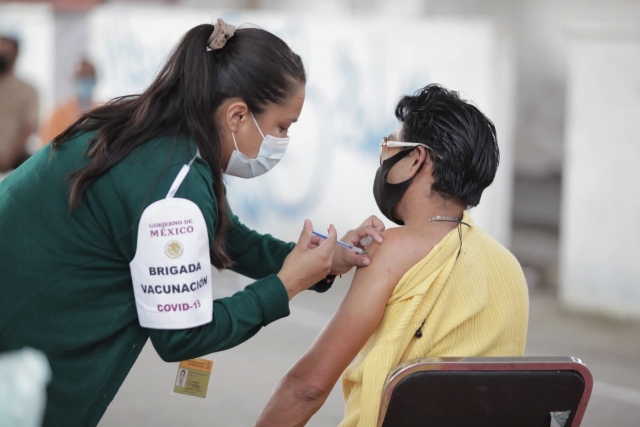 Plan nacional de vacunación anticovid supera la aplicación de millón y medio de dosis en Morelos