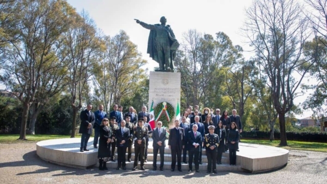 Embajada de México en Italia honra a Benito Juárez en Roma