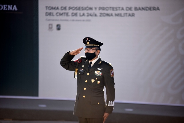 Atestigua Cuauhtémoc Blanco toma de posesión del nuevo comandante de la 24/a Zona Militar