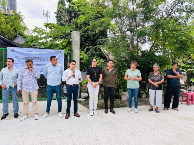 En gira realizada este lunes, el presidente municipal y el Cabildo entregaron obras de infraestructura urbana en Tehuixtla.