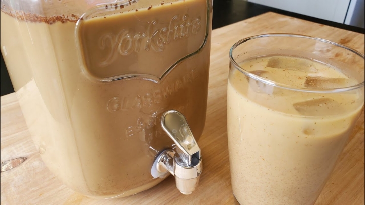 Fusión refrescante: Prepara irresistible agua de horchata con café
