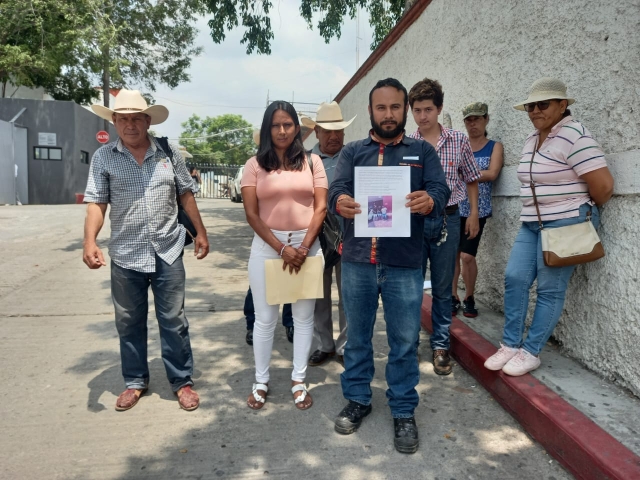 Acuden voceros del Movimiento Campesino Siglo XXI a FGE a interponer denuncia por amenazas