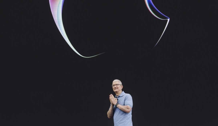 Apple invierte en fortalecimiento de la IA