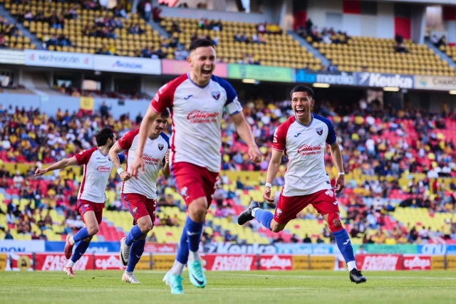 Ronaldo González anotó los dos tantos con los que los Potros de Hierro vencieron a domicilio al Atlético Morelia.