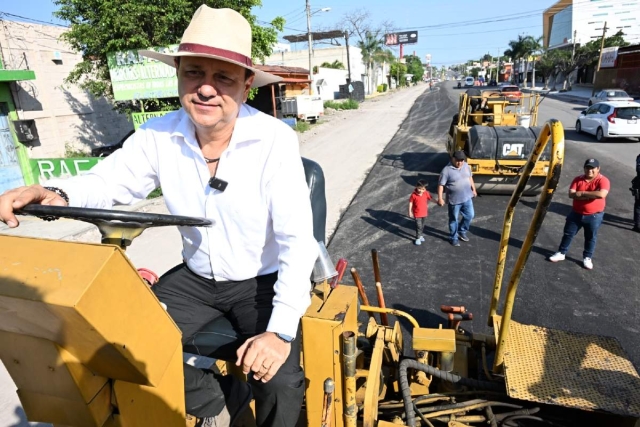 El alcalde Rodrigo Arredondo (recuadro) supervisó los trabajos.