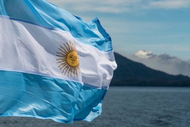 Argentina reporta su primer caso de Ómicron.
