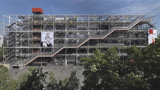 https://www.dezeen.com/2013/07/26/richard-rogers-centre-pompidou-revolution-1968/