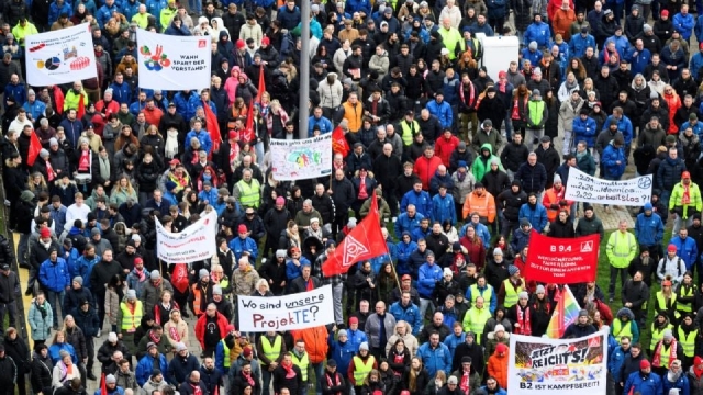 Huelga en Volkswagen: empleados paralizan nueve plantas en Alemania