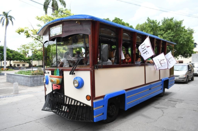 Con éxito continúan los recorridos del turibús en Cuautla