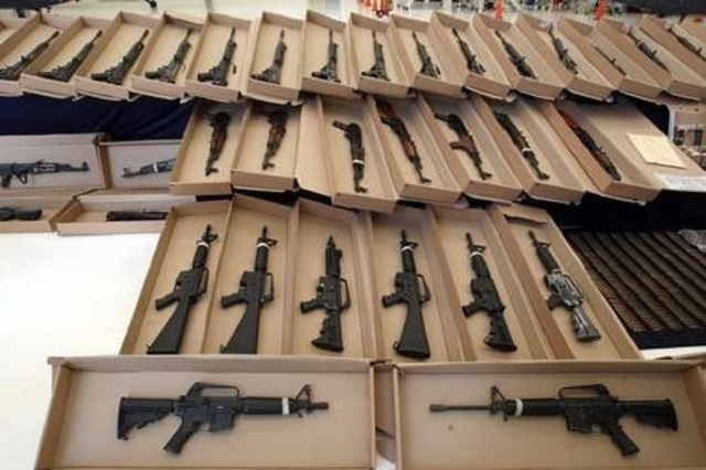 Alemania multa a fabricante de armas por ventas a cárteles mexicanos.