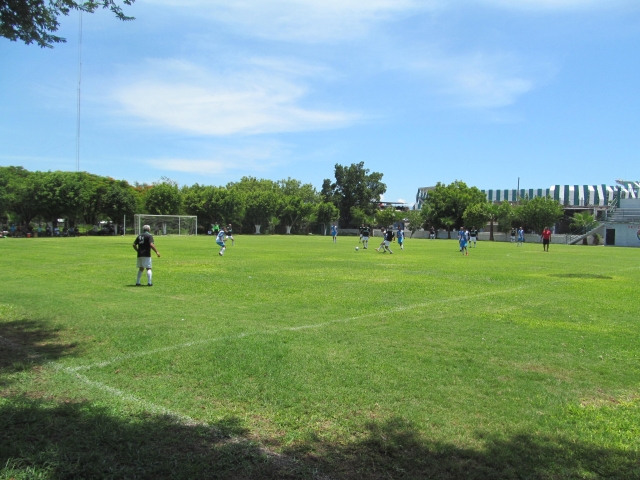 Dos equipos de Zacatepec juegan partidos amistosos
