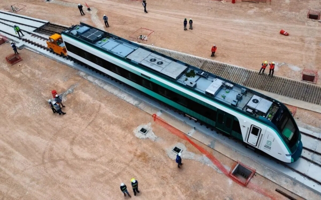Tren Maya: Primeros vagones inician pruebas en Cancún