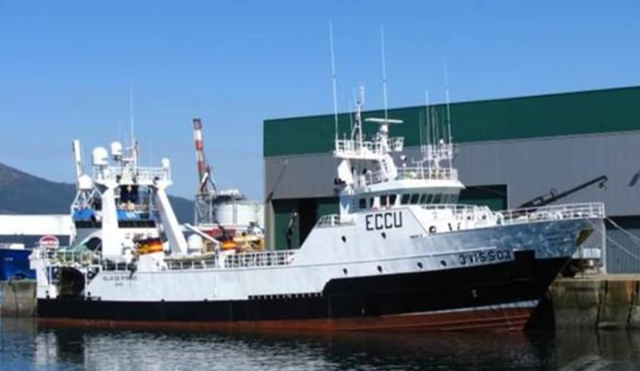 Un barco español se hundió en Canadá y buscan a los náufragos