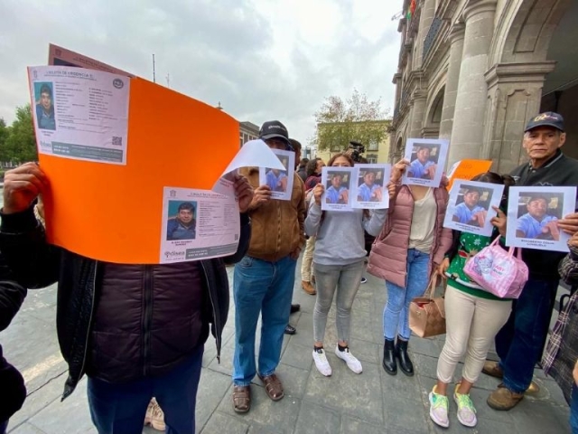 Familiares de polleros secuestrados en Toluca exigen justicia