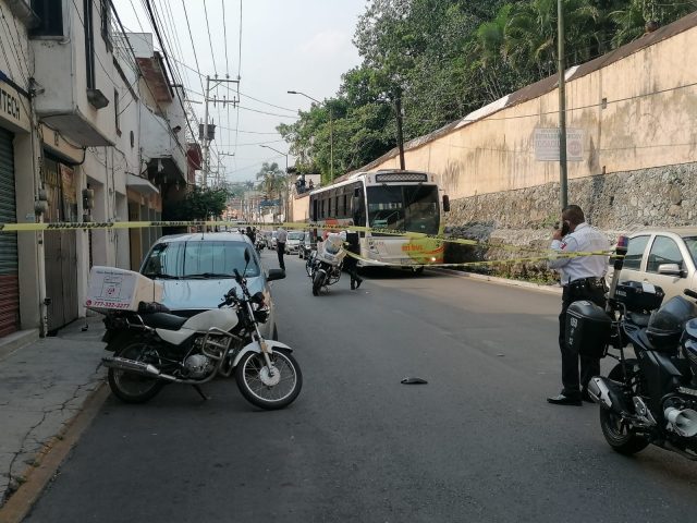 Fallece motociclista en accidente en la avenida Álvaro Obregón, en Cuernavaca