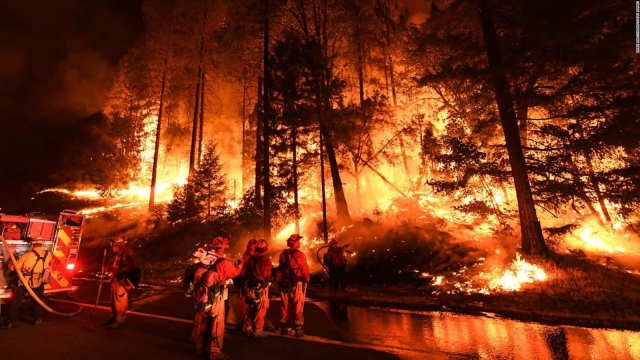 Incendios forestales arrasan en el oeste de Estados Unidos.