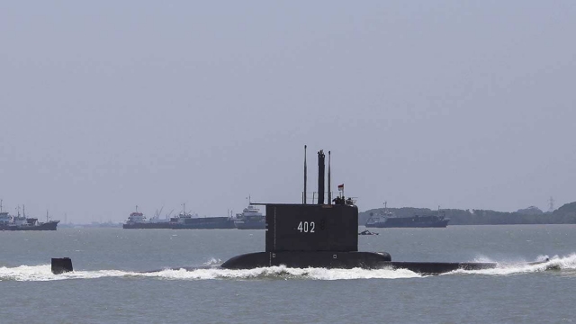 Detectan “objeto” en búsqueda de submarino en Indonesia.