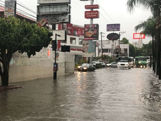 https://noticieros.televisa.com/ultimas-noticias/lluvias-causan-inundaciones-vialidades-cuernavaca-morelos/