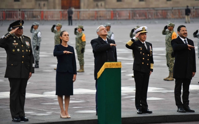 AMLO y Sheinbaum rinden homenaje a víctimas de los sismos del 19 de septiembre