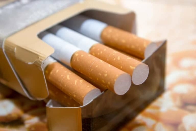 ¿Cuánto costarían los cigarros sin IVA?