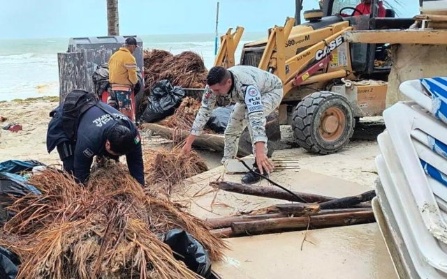 Buscan a pescadores desaparecidos en Holbox tras inundaciones