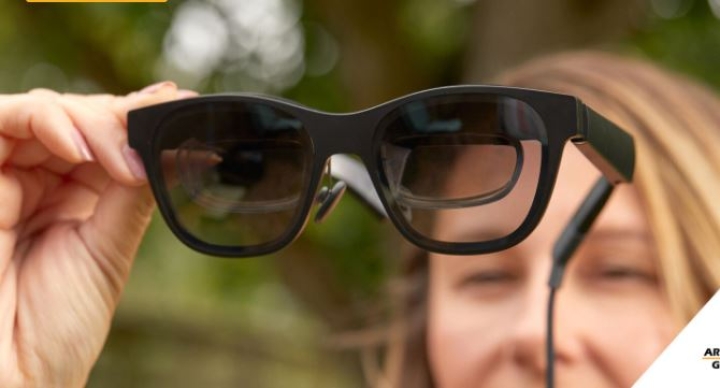 Estas gafas inteligentes permiten a las personas sordas &#039;ver&#039; conversaciones