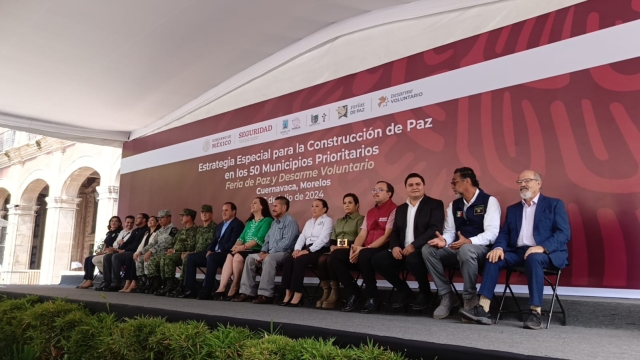 Preside gobernador &#039;Feria de Paz y Desarme Voluntario&#039;, en Cuernavaca